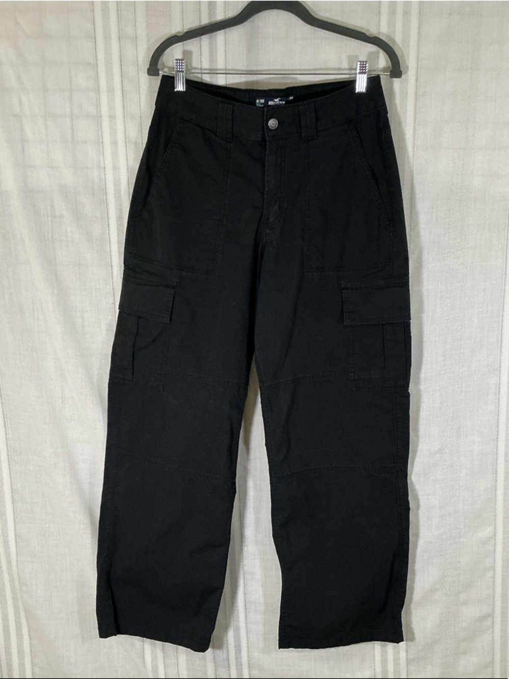 Hollister Black Cargo Pants with Utility Pockets